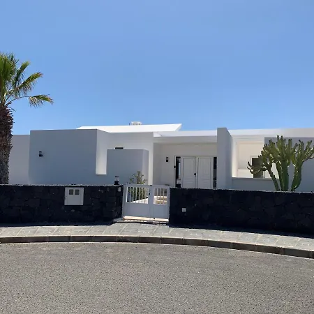 Dois Mares Puerto Calero