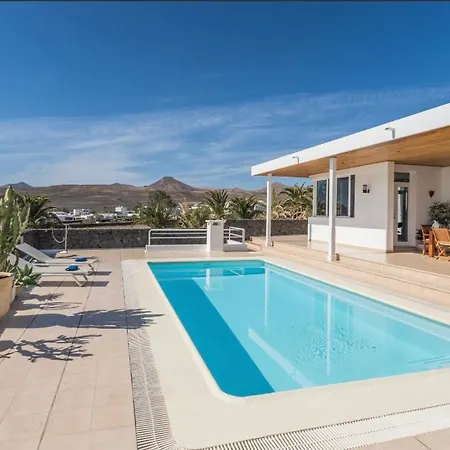Dois Mares Villa