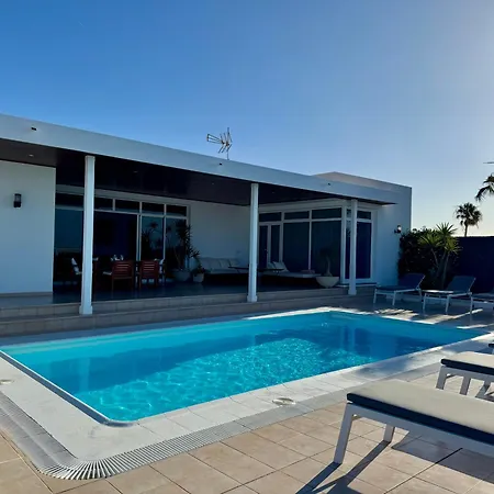 Villa Dois Mares *
